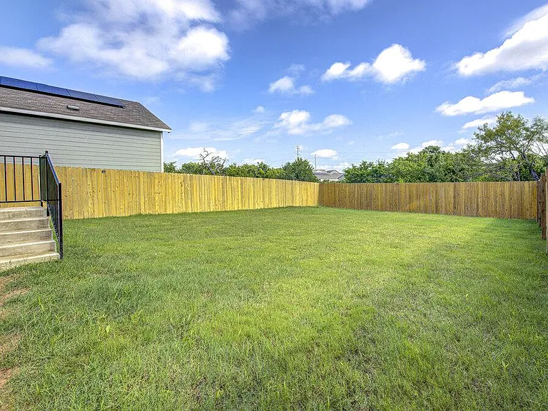 2704 Shimsham Dr — Photo 19