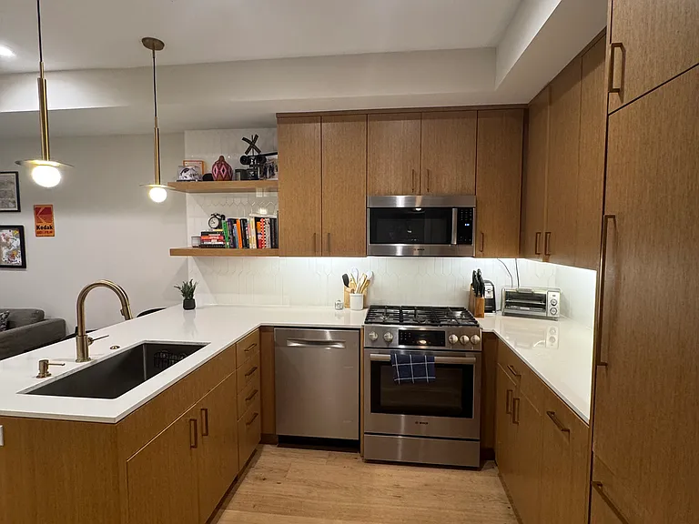 1402 12th St NW #2 — Photo 9