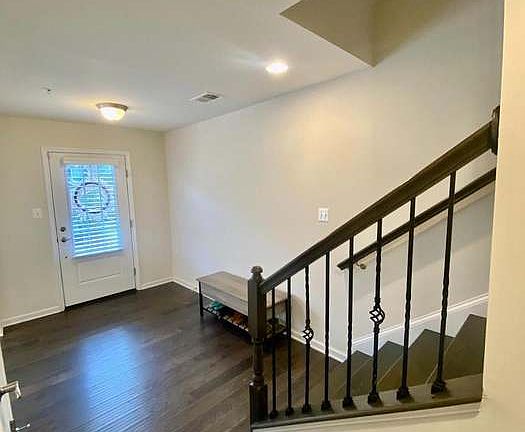 2nd image of 2802 Pinebrook Rd
