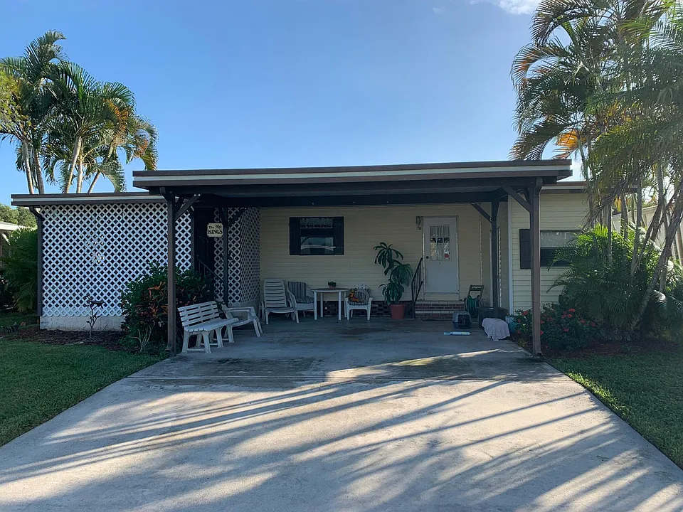 156 Seven Seas Way