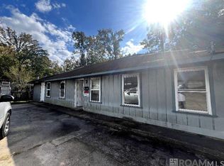 15644 Tiger Bend Rd, Baton Rouge, LA 70817