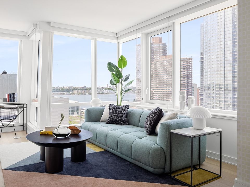 1st image of 555 38th St APT 5105