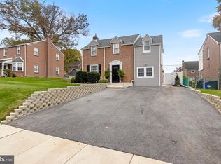 1489 Burmont Rd, Drexel Hill, PA 19026