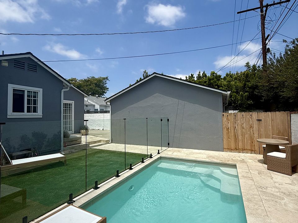 1st image of 3964 McLaughlin Ave