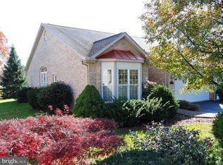 26 Whippoorwill Ln, Falling Waters, WV 25419