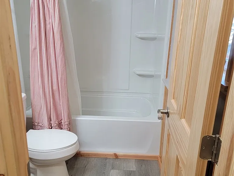 221 Imperial Ave — Photo 10