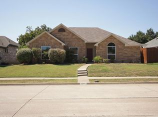 2213 Orchard Trl, Garland, TX 75040