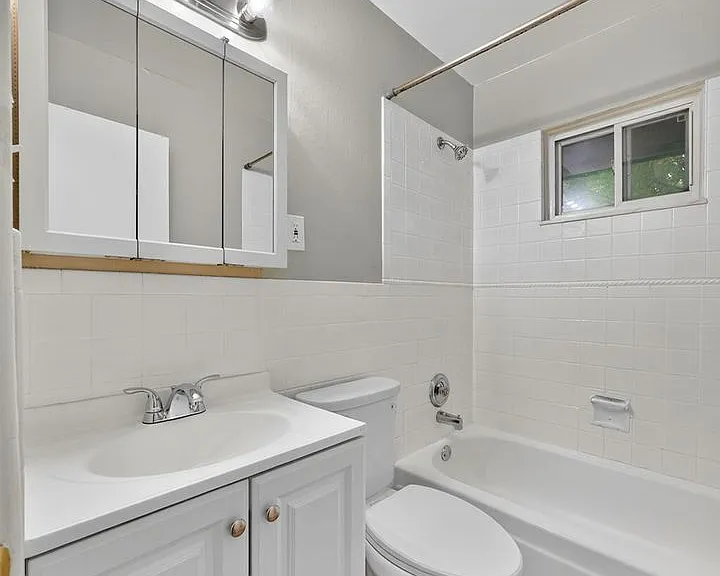 138 Grampian Rd — Photo 13