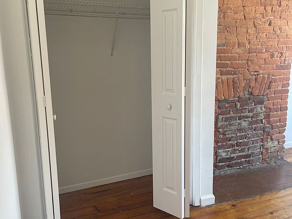 4th image of 4520 Liberty Ave