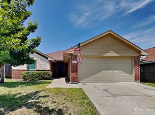 9112 Saint Barts Rd, Fort Worth, TX 76123