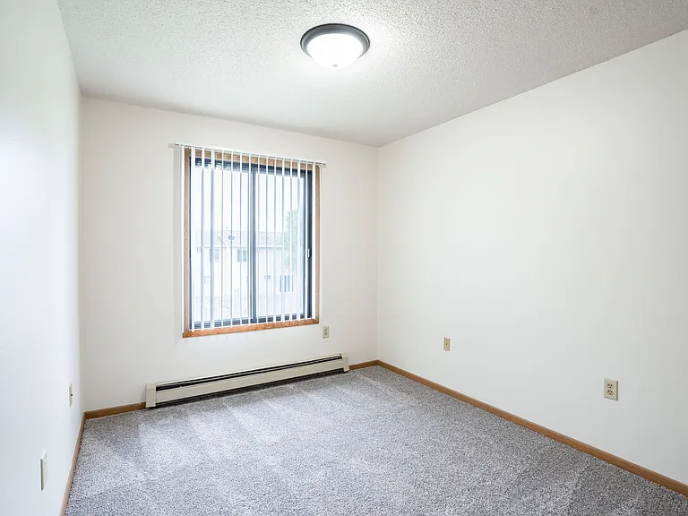 Fargo, ND Hazelwood Townhomes | 315A | Bedroom