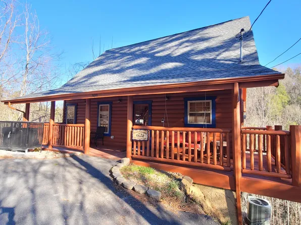 909 Grey Fox Trl, Gatlinburg, TN 37738