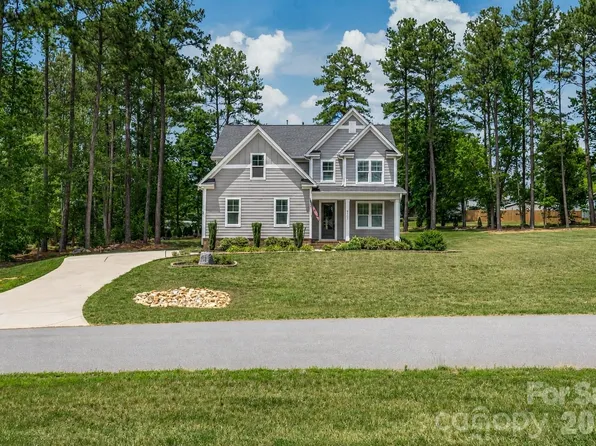 4307 Island Fox Ln, Denver, NC 28037