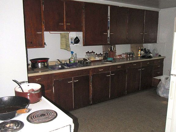 4th image of 4529 Cleveland Ave