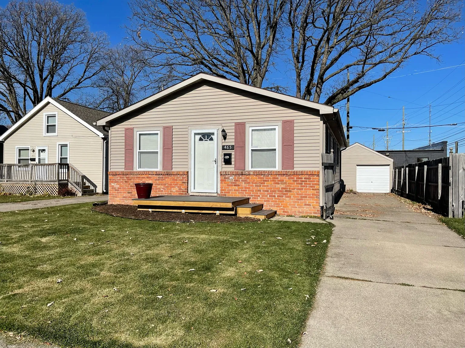 465 Wordsworth St photo 1
