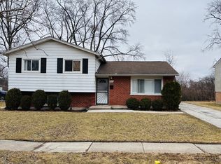 807 Union Dr, University Park, IL 60484