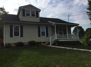 458 N Augusta Ave, Waynesboro, VA 22980