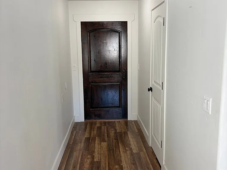 4 Arnold Dr — Photo 3
