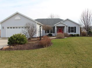 8215 Whitetail Dr, Racine, WI 53406