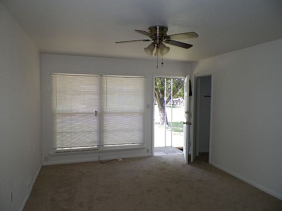 3rd image of 4320 NW Santa Fe Ave