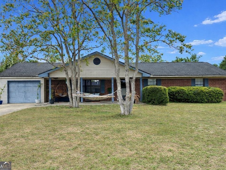 1st image of 131 Fawn Ln