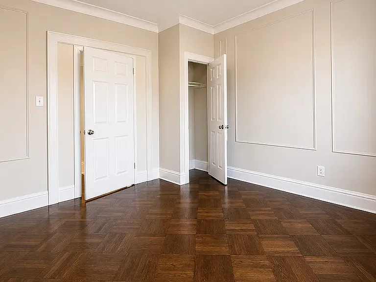 44-48 Fuller Pl #2R — Photo 5