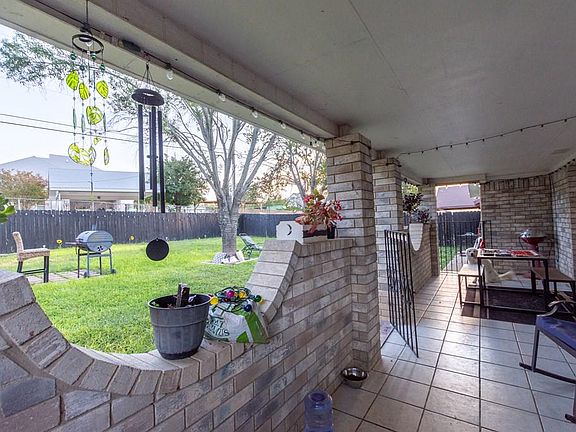 4th image of 772 Encinal Dr #N