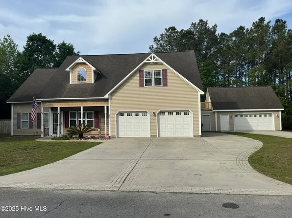 212 Anchor Lane, Sneads Ferry, NC 28460