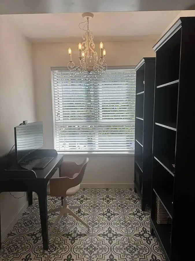 2 bed, 1000 sqft, $3,750 — Photo 4