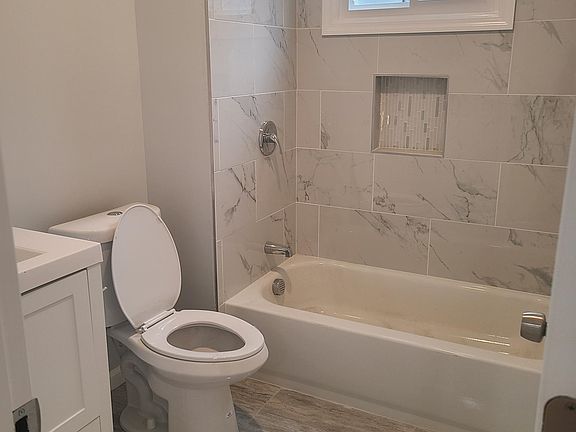 3rd image of 173 Seymour Ave #1 & 3