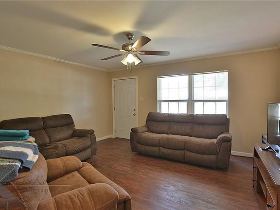 4th image of 1426 Briarwood St