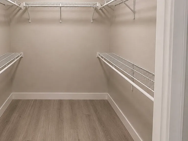 5651 Kelly Dr N — Photo 14