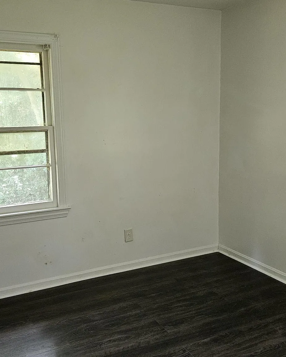 3 bed, 1.5 bath, 1025 sqft, $1,195 — Photo 4