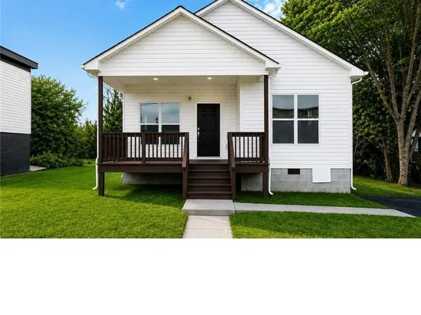 605 Taylor St, Petersburg, VA 23803