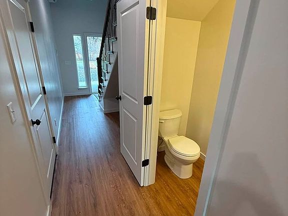 4th image of 504 S 5th St #B