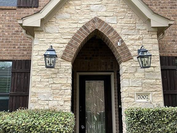 3rd image of 7007 Fall Creek Ln