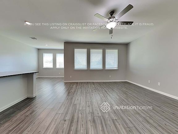 3rd image of 617 Fitzroy Ln