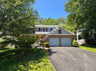 3821 Jocelyn Dr, Woodbridge, VA 22192