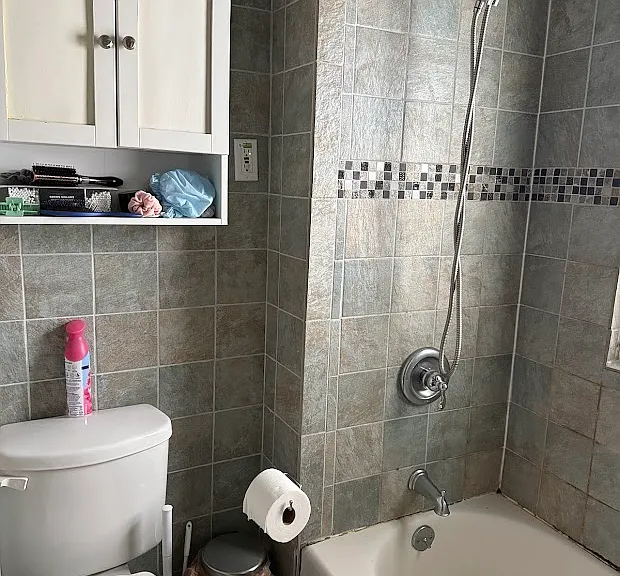 2819 W Lyndale St #2 — Photo 6