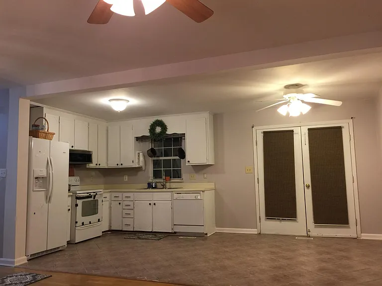 10114 Tyler Ct — Photo 21