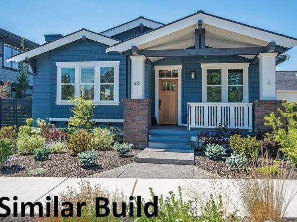 1066 SE Bluegrass Ln, Madras, OR 97741