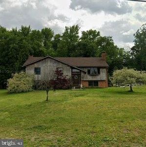 102 Lincoln Rd, Mullica Hill, NJ, 08062