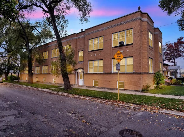 6938 W Medill Ave APT 1B, Chicago, IL 60707