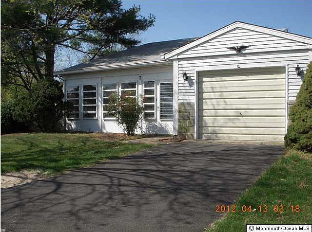 1st image of 7 Leighton Lane