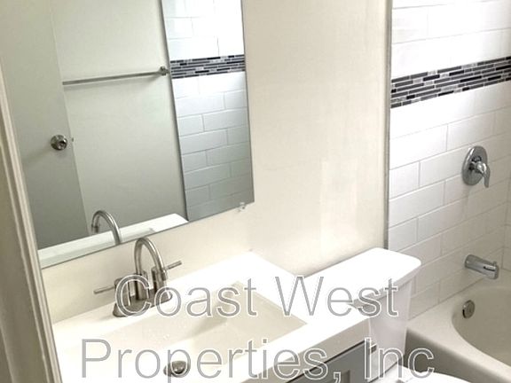 5th image of 1361 Grand Ave #1