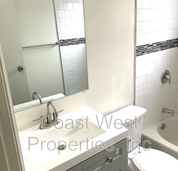 1361 Grand Ave #1 — Photo 5