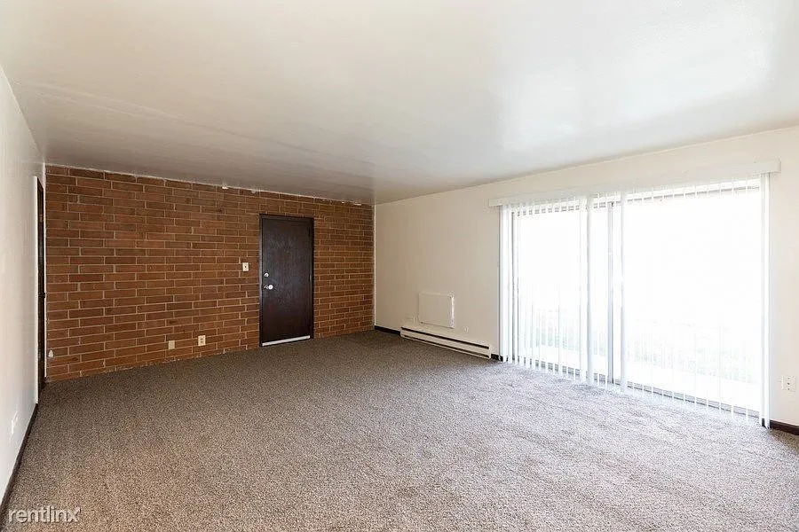 Quiet Community, 2BD/1BA with Ample Parking — Photo 2
