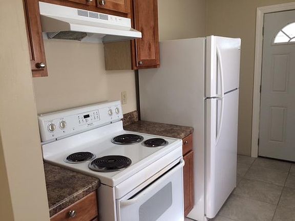 Appliances included, refirgerator, electric range