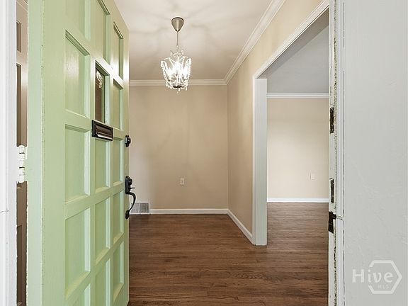 3rd image of 4615 Sussex Place