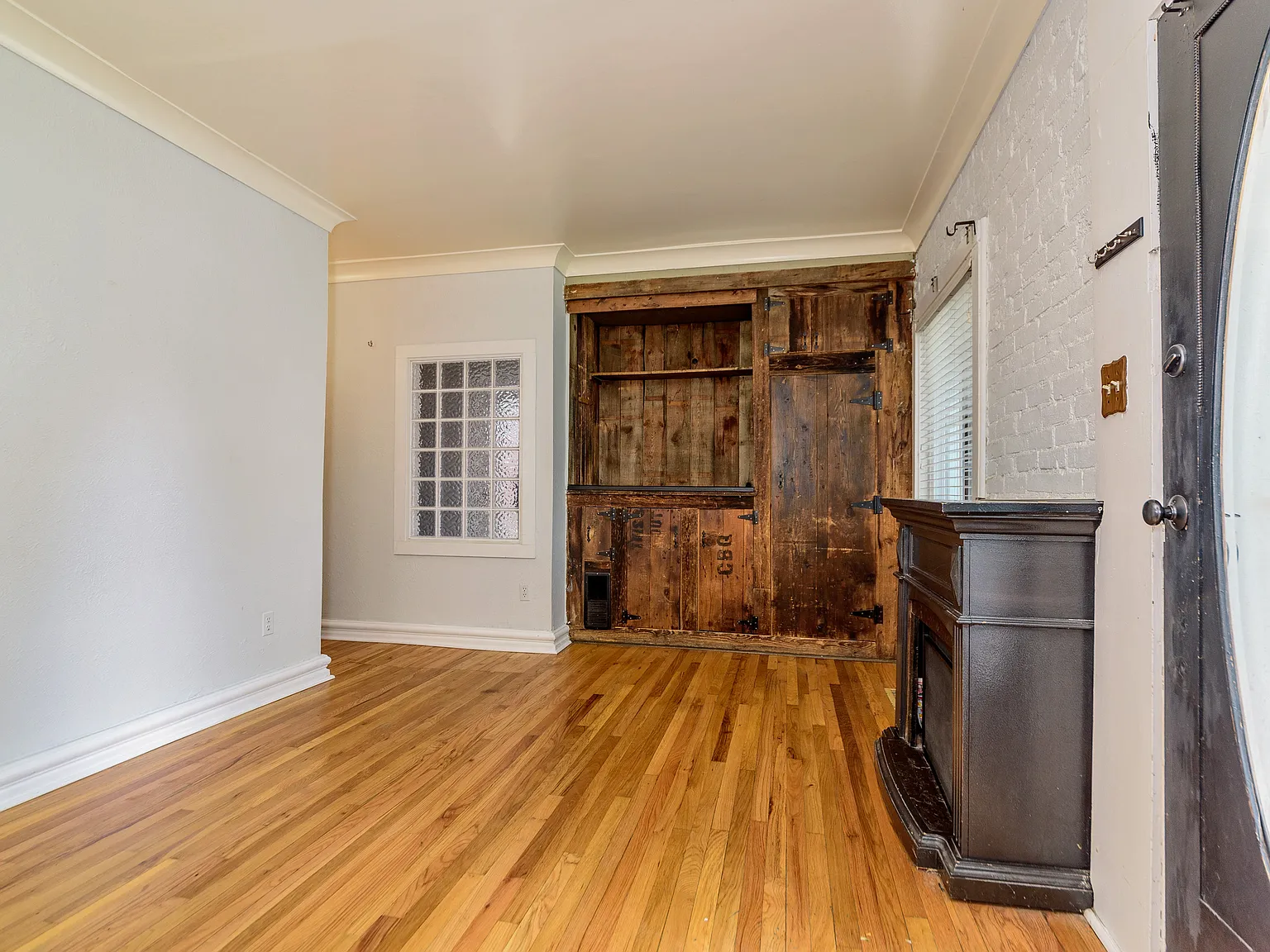 116 West Maple - 2A — Photo 3